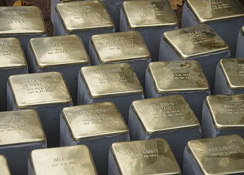 Verlegung von Stolpersteinen