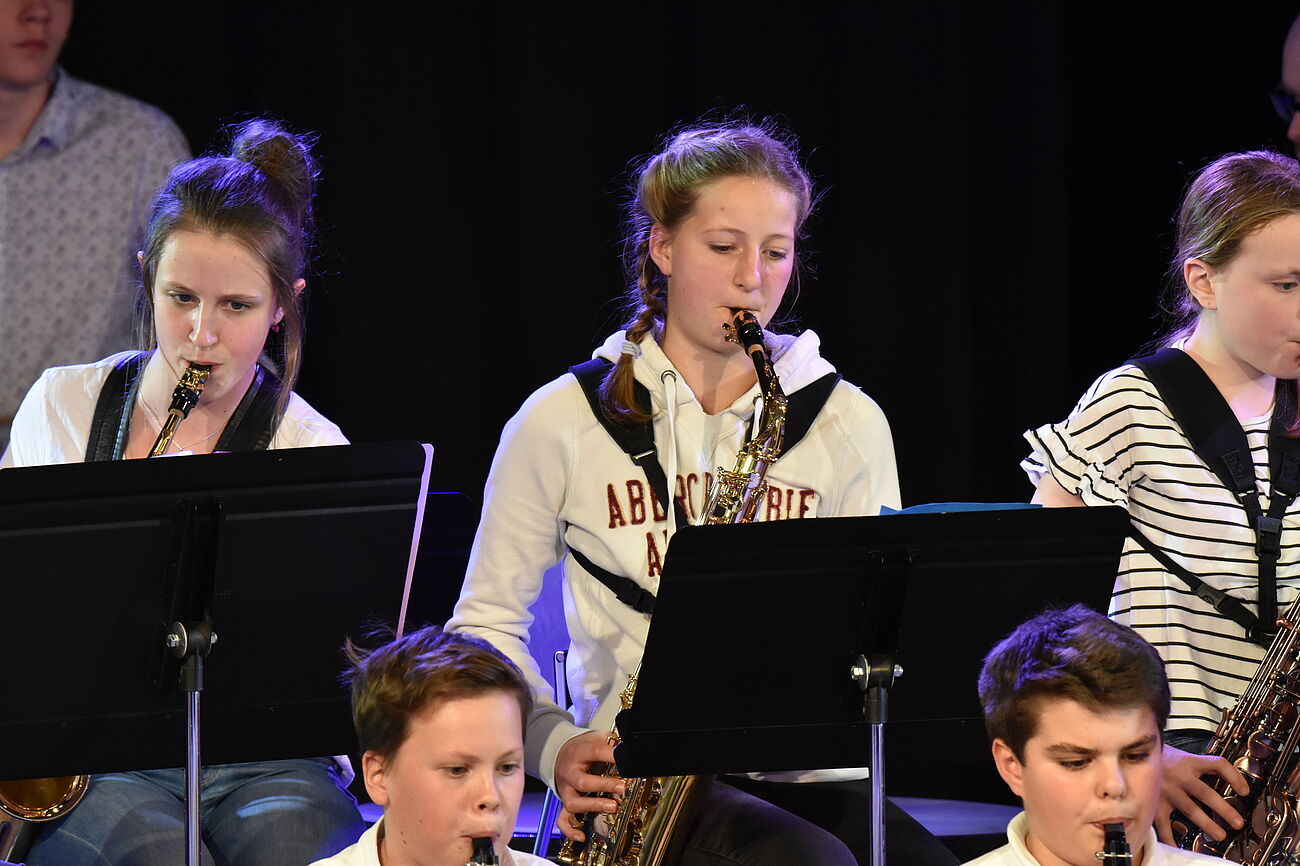 Foto: Weihnachtskonzert 2018 - "Blas-Desaster" mit Saxophonen und Klarinetten