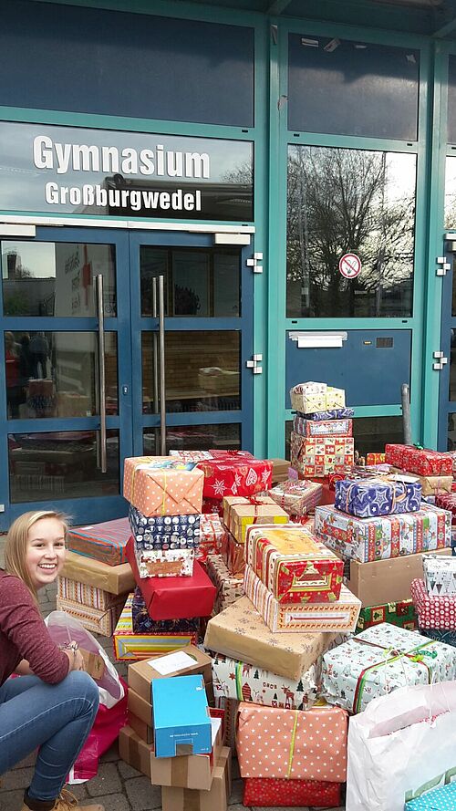 Der Schulsanitätsdienst freut sich über 178 Paketspenden für Bulgarien.