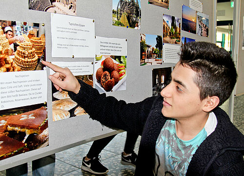 Ausstellung der Sprachlernklasse