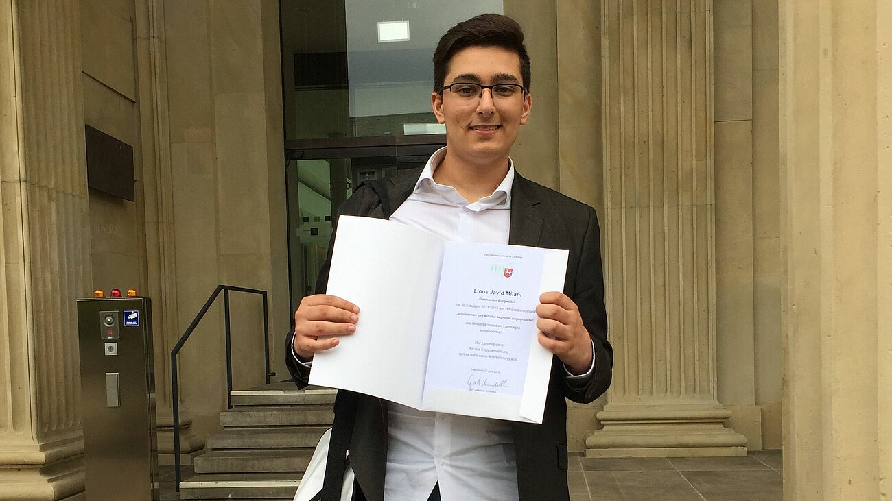 Foto: Linus Milani hat Erfahrungen im Landtag sammeln können