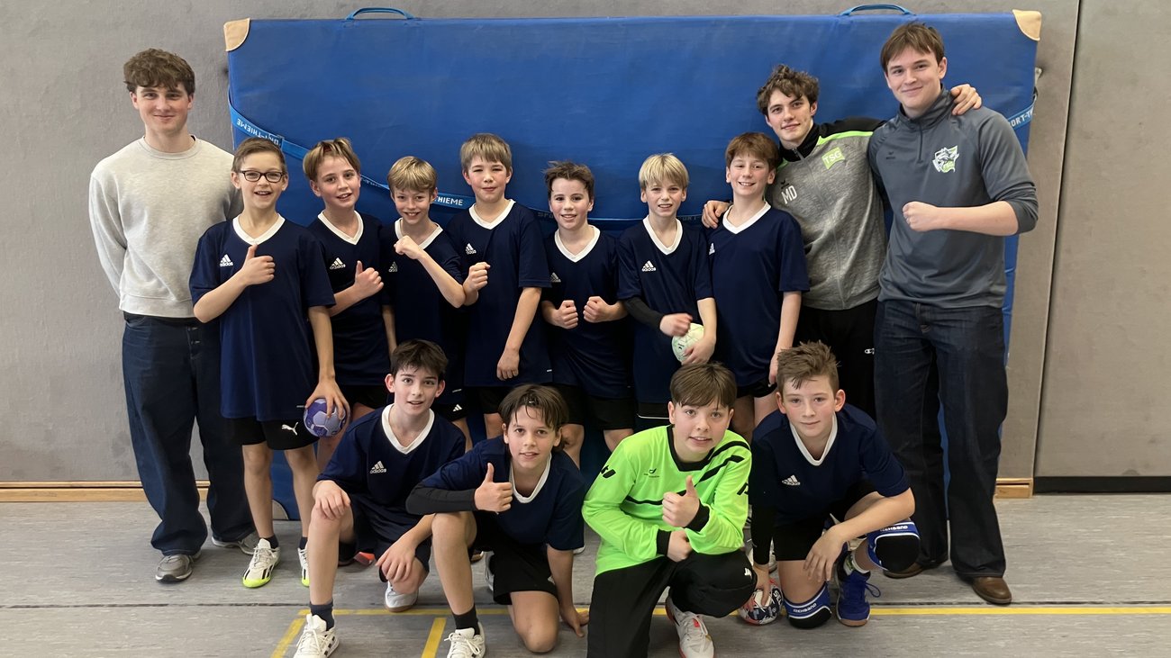Gruppenfoto der Handball-Mannschaft