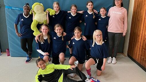 Handball-Mannschaft der Mädchen des Gymnasiums Großburgwedel